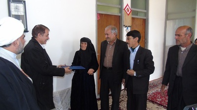 تجلیل از خانواده شهیدان یاری